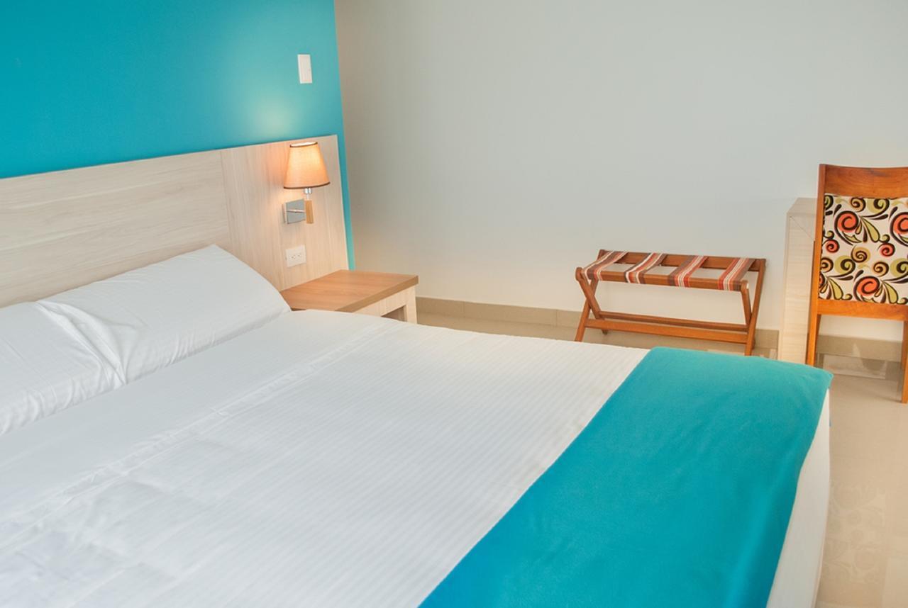 Hotel - Centro Comercial Punta Del Mar Salinas (Santa Elena) Rom bilde